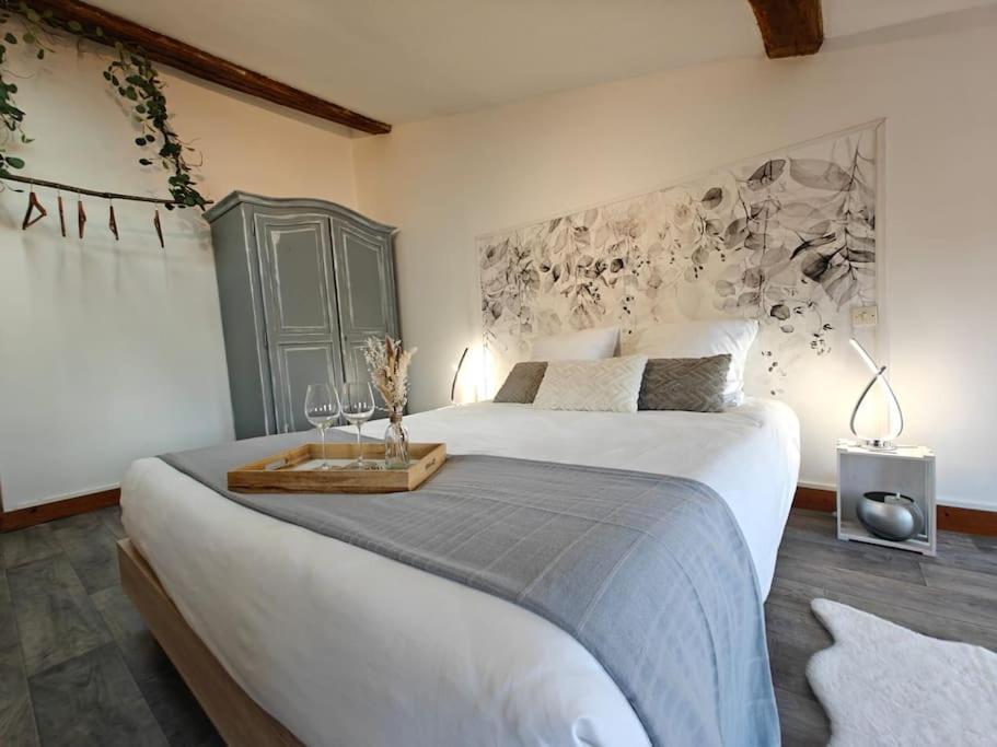 Le Duplex Du Centre - Ideal Pour Un Sejour Detente ! Saint-Savinien Екстериор снимка